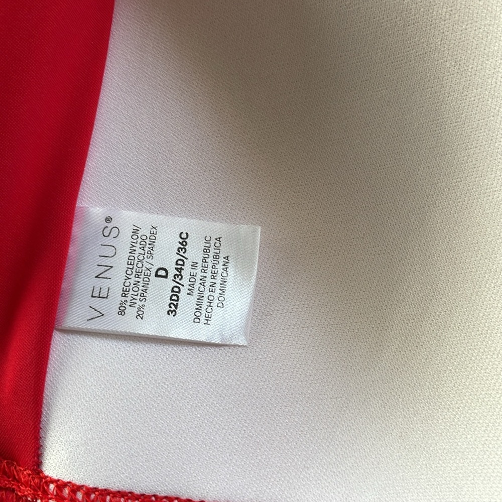 Venus Bathing suit - Picture 2 of 3
